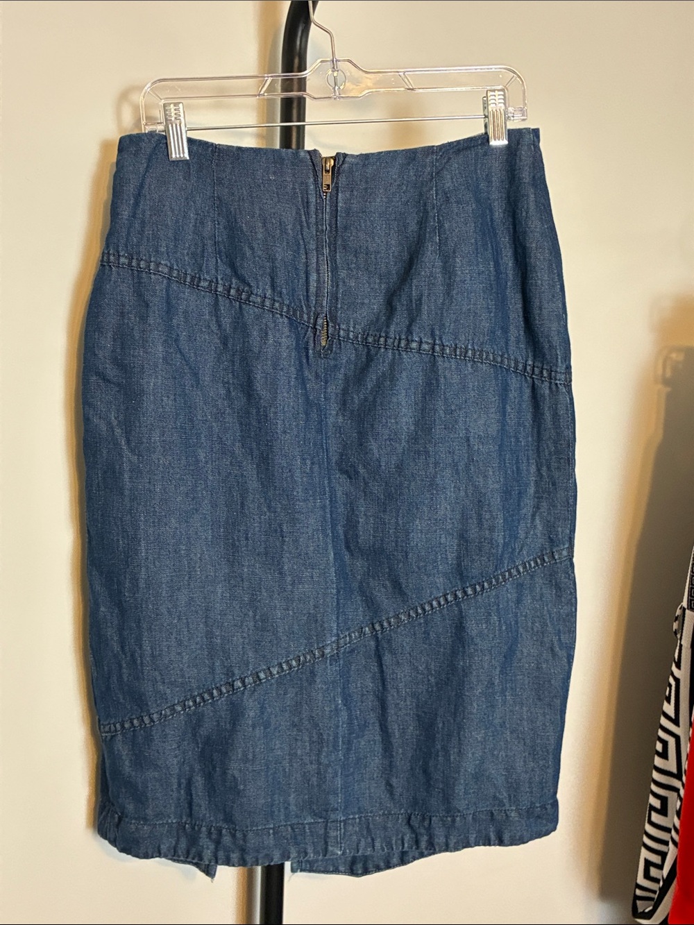 Anthro HOLDING HORSES Dark Blue Jean Denim Midi Skirt Buckles Size 8 - Picture 3 of 8